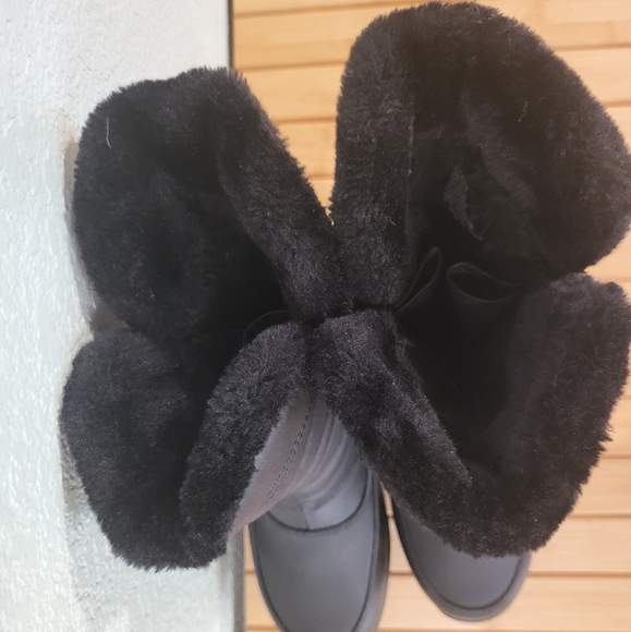 TOTES WOMEN'S SIZE 8 Wide SNOW BOOTS BLACK ZIP UP BOOTS WATERPROOF NWOT - Picture 4 of 8